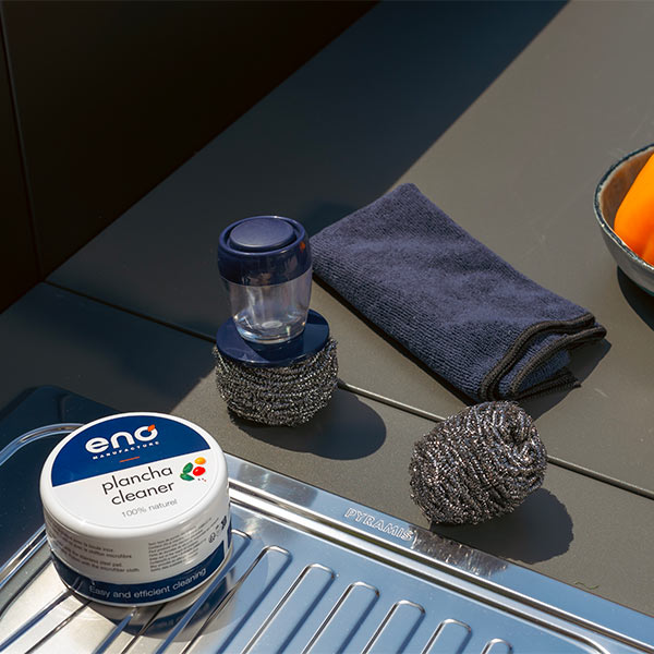 accessoire-nettoyage-plancha